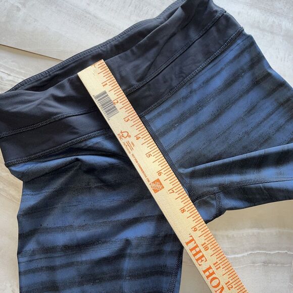 Lululemon Women's 4 Run Inspire Crop 2 Full On Luxtreme MeshGood Vibes Deep Navy - Picture 9 of 11